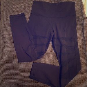 Lululemon mesh detailed wunder unders